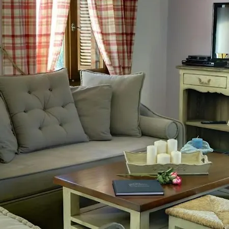 Adastra Ithaca Luxury *